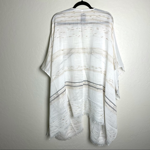 Torrid Ivory Metallic Neutral Stripe Ruana NWT - Picture 9 of 10